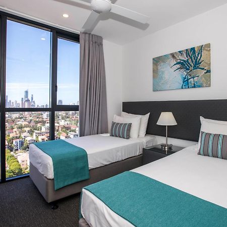 Synergy Broadbeach - Official Gold Coast Exterior photo