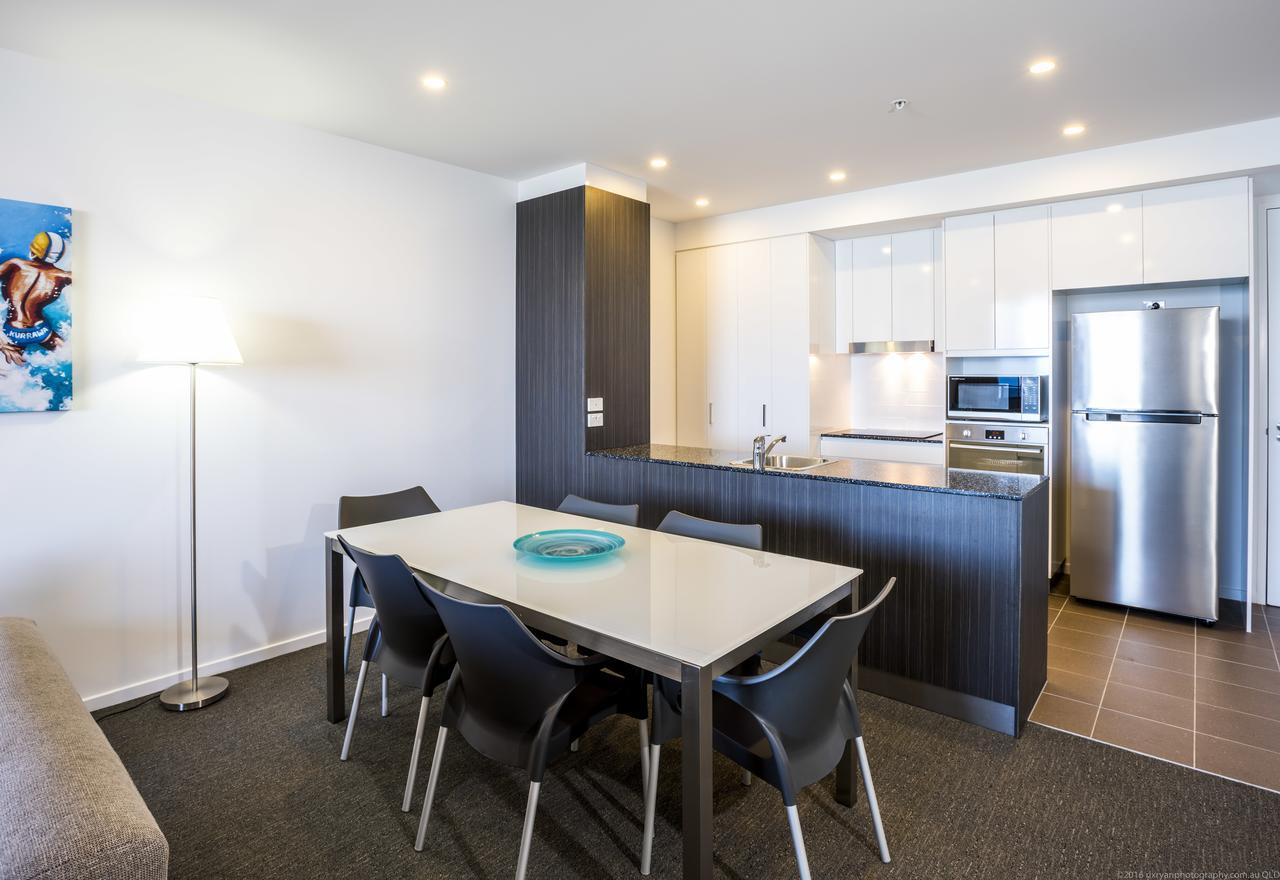Synergy Broadbeach - Official Gold Coast Exterior photo