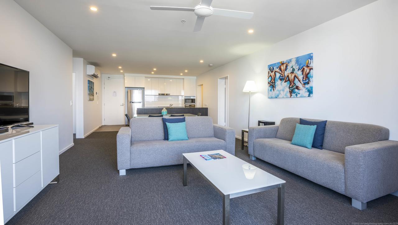 Synergy Broadbeach - Official Gold Coast Exterior photo